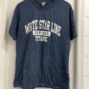 Men’s collectible Titanic T-shirt NWOT